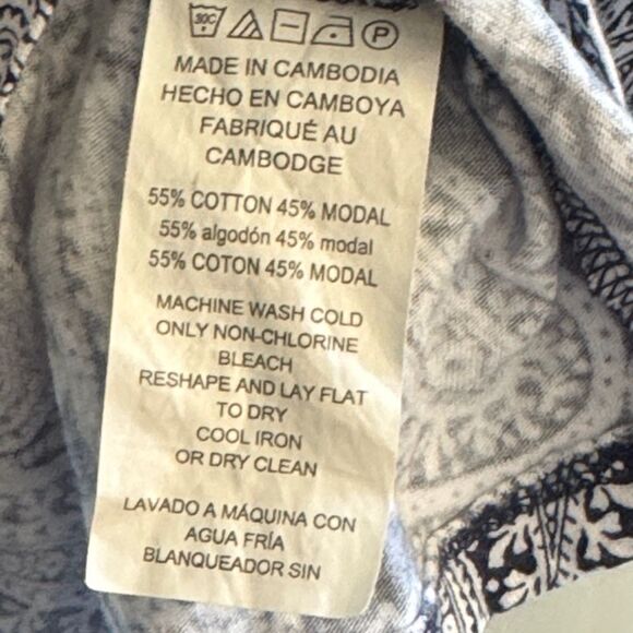 Michael Kors Black and White Paisley Blouse - Picture 6 of 7